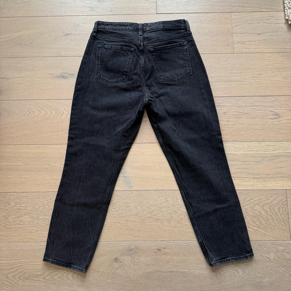 Abercrombie & Fitch The Mom High Rise Curve Love Jeans - Picture 5 of 8